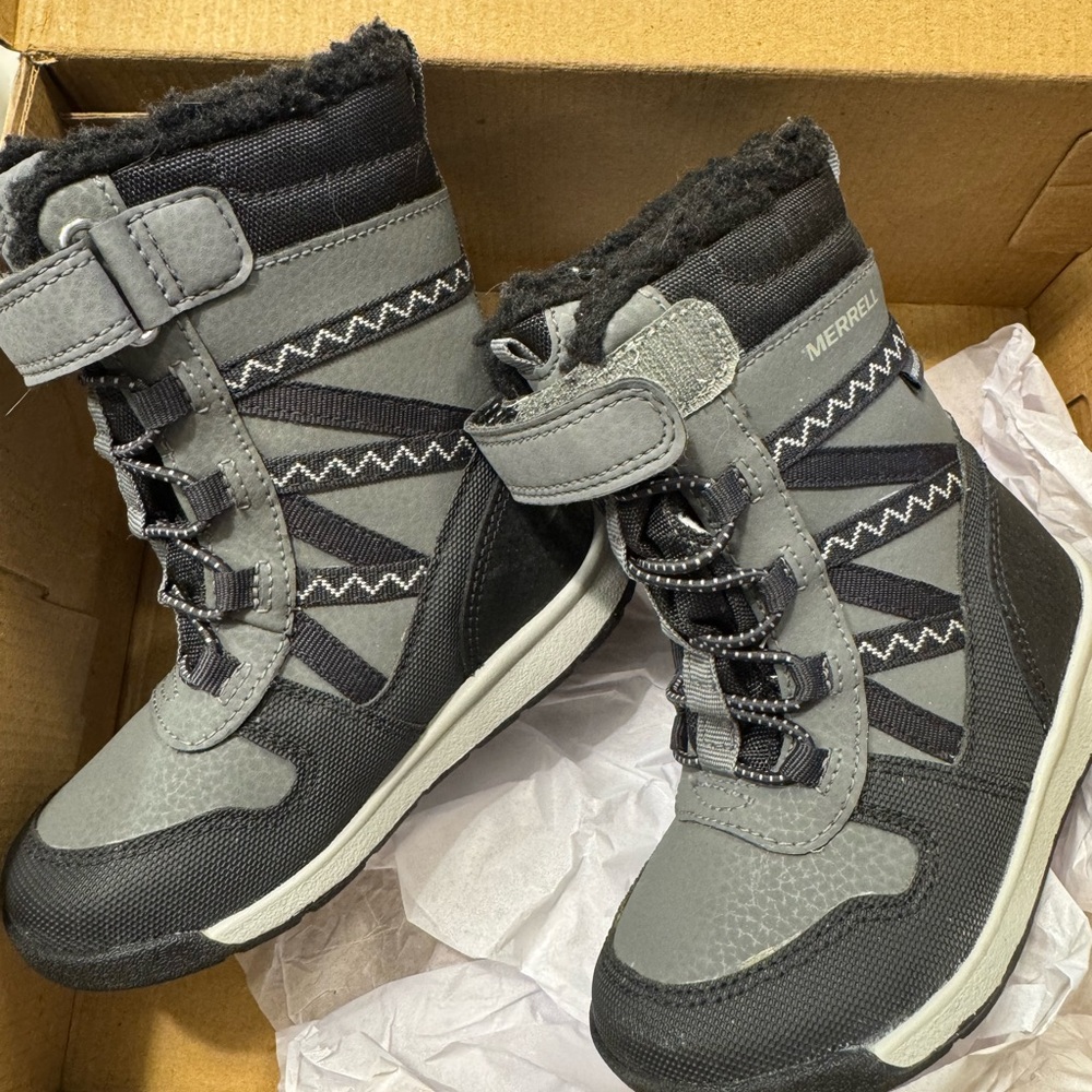 Merrell Kids' Gray Winter Boots size 07M